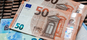 Курс валют в Україні 7 травня 2024 року: скільки коштує долар і євро