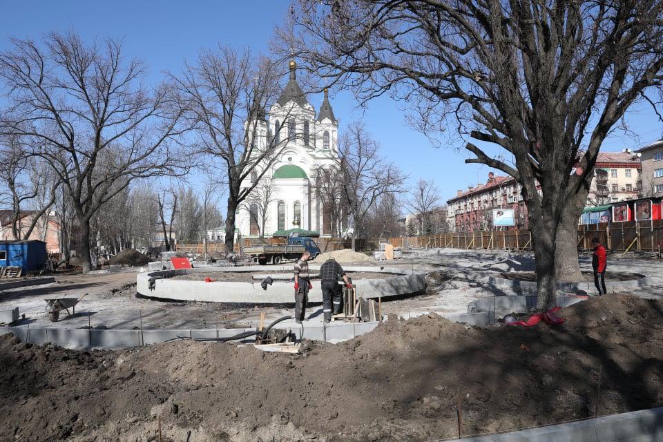 Реконструкция сквера Пионеров / фото: fb Владимир Буряк