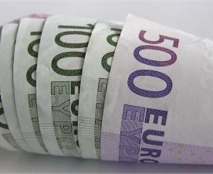 Доллар еще немного потерял.
Фото с сайта sxc.hu.