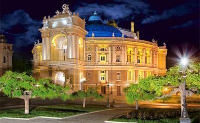 Одесский театр знаменит на весь мир. Фото - citycatalogue.ru