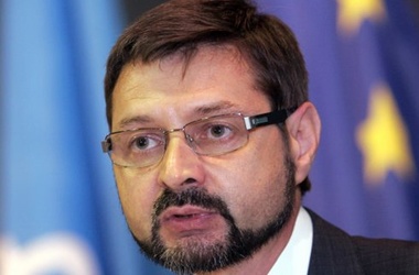 Попеску призвал международных наблюдателей быть нейтральными в Украине. Фото с сайта  mair.in.ua