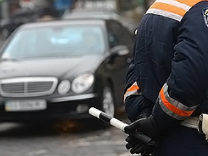 Допустим,?штрафы у нас будут,?как в Европе. Но дождемся ли мы европейских дорог и европейской полиции? Фото Максима ЛЮКОВА.