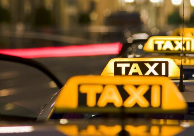 З вітерцем: Uber, Uklon і Bolt безкоштовно возитимуть львівських лікарів  фото