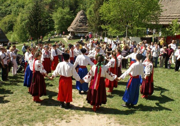Великдень на дивані: забави у Львові, які можна відвідати онлайн фото