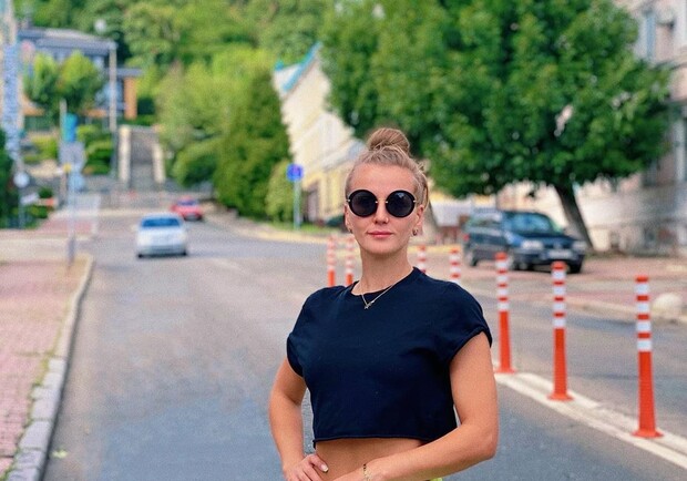 Девушке не понравилось состояние города. Источник фото: Instagram-страничка Алены Кавериной