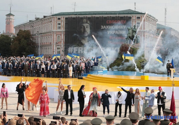 Украинские артисты исполнили попурри из 42 песен. Фото: Укрінформ
