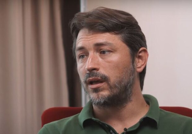 Сергей Притула рассказал о ходе дела про ДТП его тещи. Фото: YouTube "Ходят Слухи"