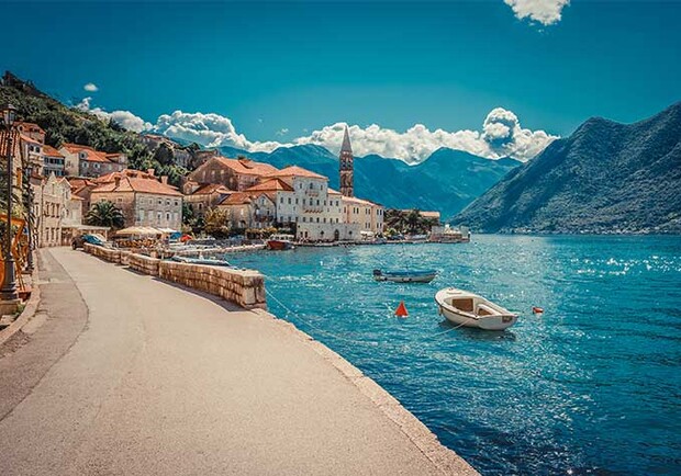 SkyUp запускает рейс из Запорожья в Черногорию. Фото: Getty Images