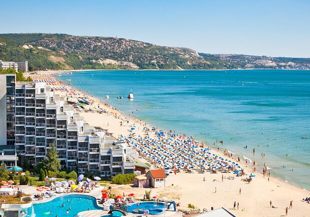 Из Запорожья запускают рейс в Бургас. Фото: Depositphotos