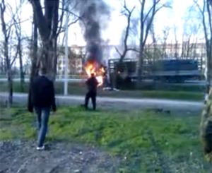 В аварии живьем сгорело два человека.
Кадр из видео