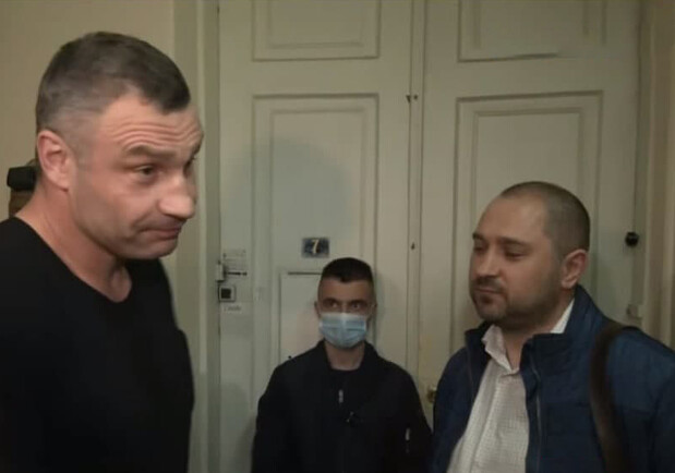 Журналисты подозревают, что Кличко не задекларировал дома за границей