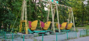 Упал с качели: под Мелитополем ребенок погиб на детской площадке