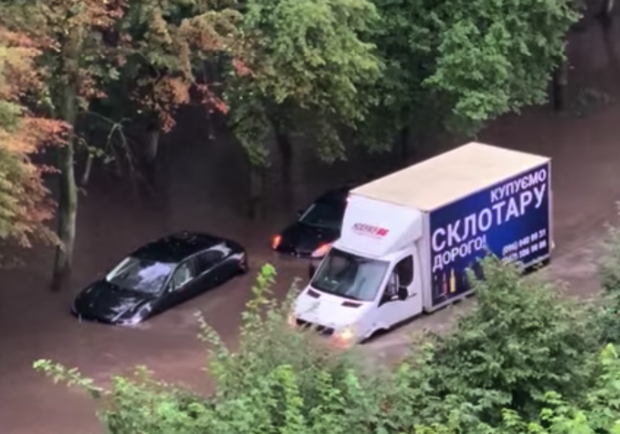 В Киеве серьезный потоп: ожидается ли такое в Запорожье - фото fb Lana Maksymova