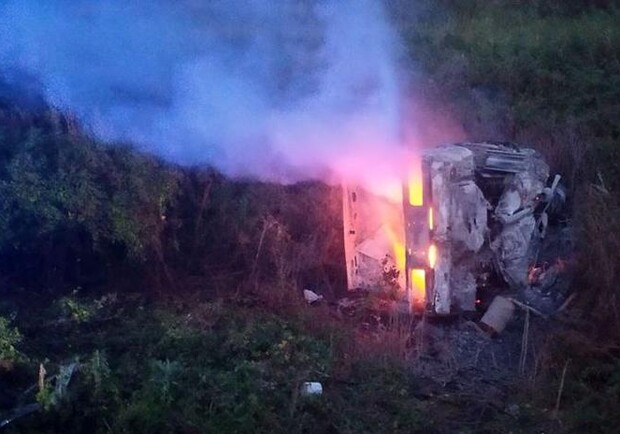 Трое детей и двое взрослых сгорели заживо: появились подробности жуткого ДТП. Фото: ГУНП