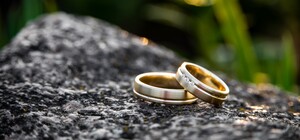 Оригинальные обручальные кольца: необычно, но красиво