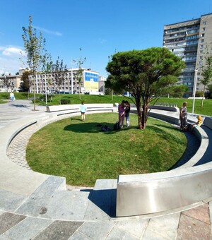 Новый сквер на проспекте Слобожанском в Днепре: цены, как доехать и чем заняться