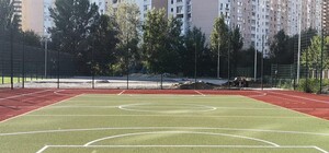 С площадками для тенниса и бега: на Позняках обустраивают мультифункциональный стадион