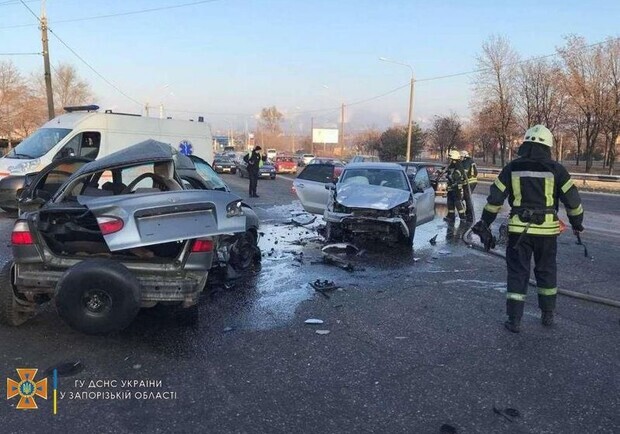 В каком состоянии 12-летний мальчик, который пострадал в ДТП на Украинской - || Фото: zp.dsns.gov.ua