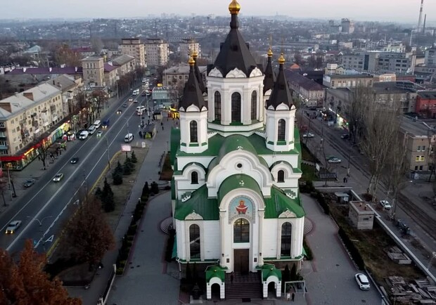 Как в Запорожье выглядит точная копия главного храма Александровска. || Фото: youtube.com/user/lovedaynight1