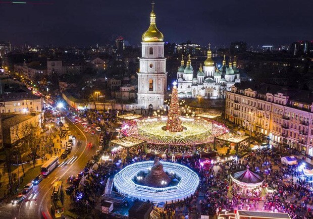 Сколько денег потратили на новогодние локации в Киеве в 2021 году. || Фото: Движение Честно