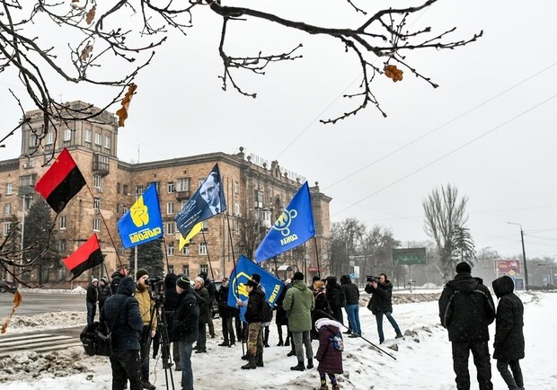 В Запорожье день рождения Степана Бандеры отметили автопробегом - || фото: ukrinform.ua