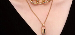 Трендовые украшения из золота в 2022 году