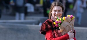 Жительницам Днепра на 8 марта будут раздавать подарки: как получить