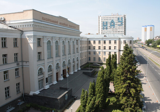 Студента НАУ, который выступал против застройки, отчислили из университета. || Фото: ua.news