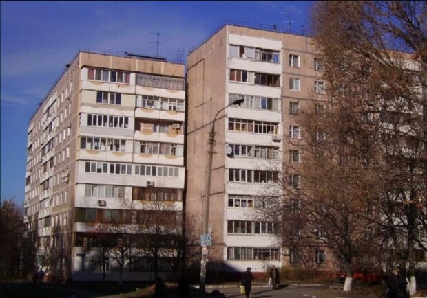 В Запорожье патрульные спасли парня, который хотел прыгнуть с 9-го этажа. || Фото: wikimapia.org
