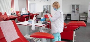 Киевлян призывают становиться донорами крови: куда обращаться