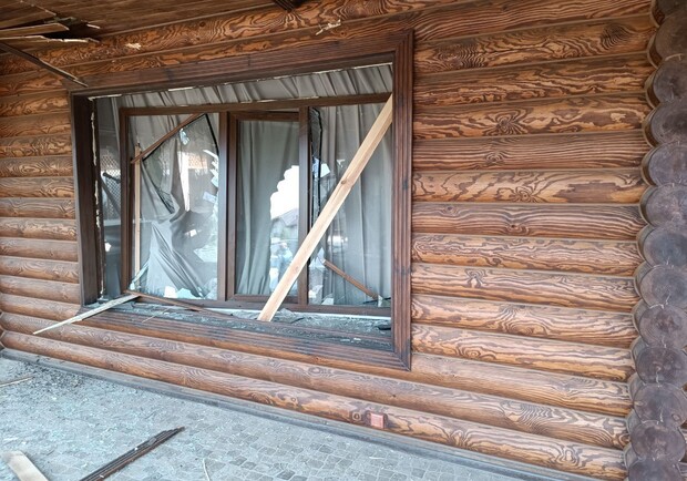 Внаслідок падіння ворожої ракети у Запоріжжі постраждала молода жінка - || фото: t.me/zoda_gov_ua