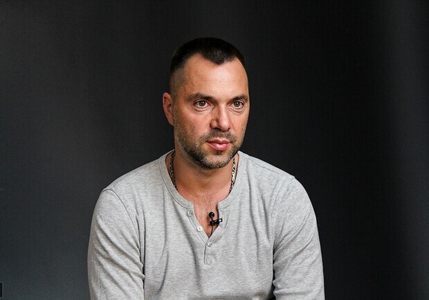 "Ми звільнимо Херсон та Мелітополь військовим шляхом, але без штурму міст" – Арестович. || Фото: ua.news