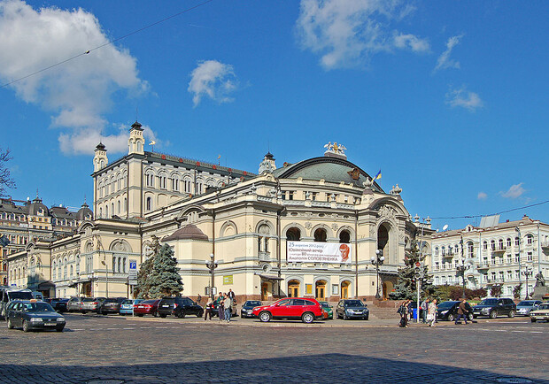 Національна опера у Києві відновила покази вистав. || Фото: wikipedia.org