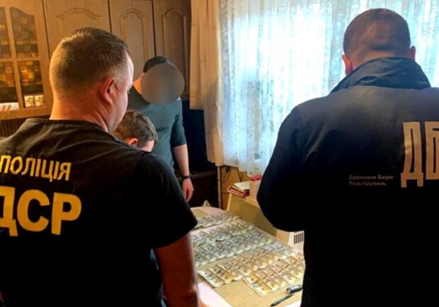 У Львові працівниці митниці та прикордонної служби організували схему втечі чоловіків за кордон || Фото: facebook.com/vpzhr.gp.gov.ua