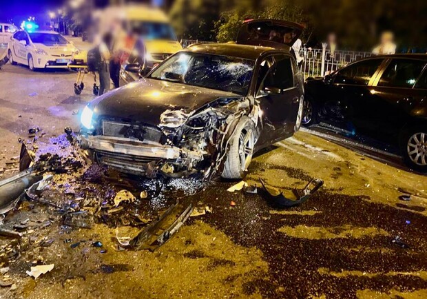 Смертельное ДТП на Космосе в Запорожье: погиб молодой парень || - фото: facebook.com/zaporizhiapolice