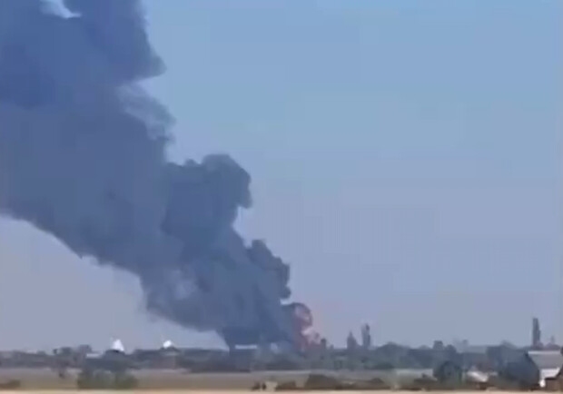 Вибухи у Мелітополі: ЗСУ завдали 30 точних ударів по військовій базі окупантів || - фото: t.me/riamelitopol