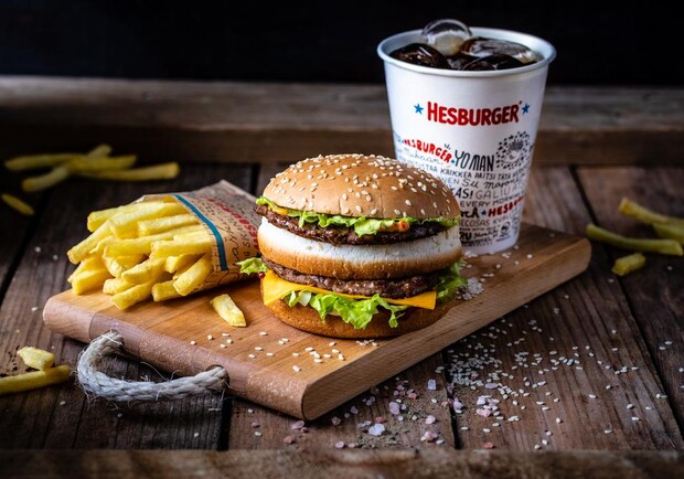 В Киев вернулась сеть финских ресторанов Hesburger || фото: themall.bg