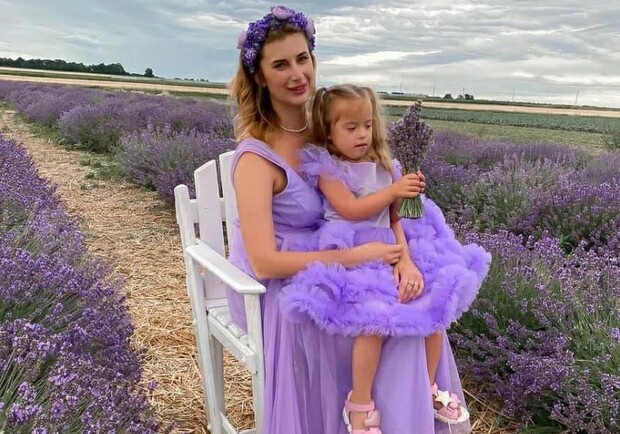 Что известно о девочке, которая погибла в центре Винницы, и ее матери. || Фото: Instagram_l.izilove