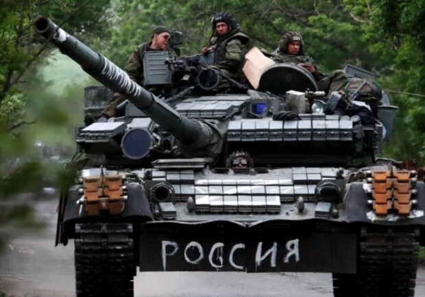 "З чого б це?": окупанти почали закликати їхати до РФ з окупованих територій України - || Фото:REUTERS/Alexander Ermochenko