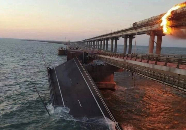 Подрыв Крымского моста || фото:https://twitter.com/Podolyak_M