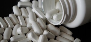 Под Одессой двухлетняя девочка отравилась клофелином бабушки 