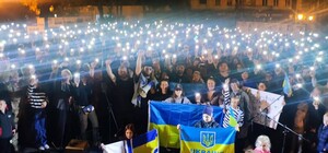 Рок-концерт и Хэллоиун в темноте: как одесситы веселятся, несмотря на войну