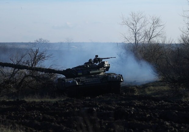 Под Запорожьем прошли учения танкистов. || Фото: armyfm.com.ua