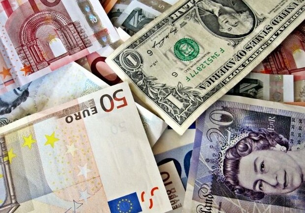 Курс валют в Україні 14 лютого 2023 року: скільки коштує долар і євро. || Фото: Politeka