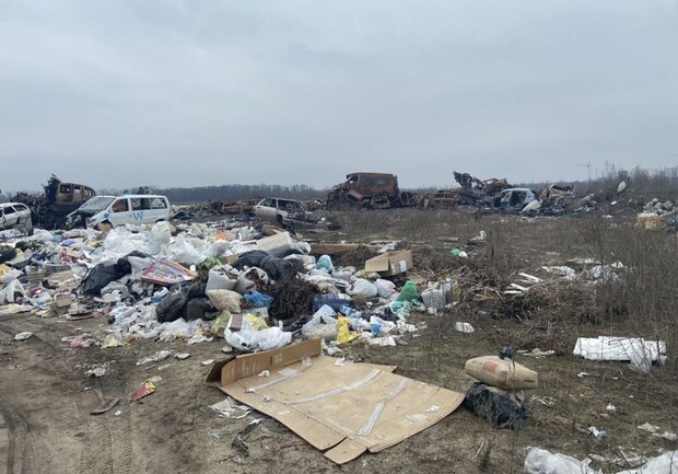 В Буче демонтируют 30 разрушенных домов и уберут стихийную свалку. || Фото: "Бучасервис"