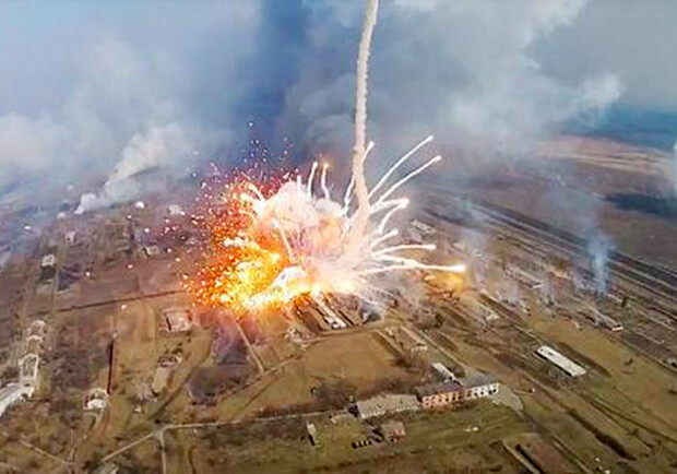 ВСУ уничтожили вражеский склад боеприпасов в Запорожской области. || Иллюстративное фото: obzor.lt