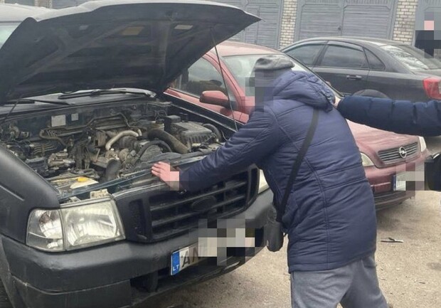 В Запорожье задержали мужчину, который продал авто, которое было гумдопомощью для ВСУ. || Фото: t.me/zap_gp_gov_ua