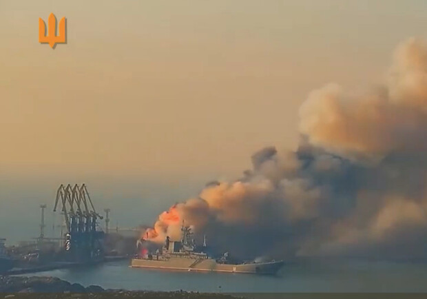 Залужний опублікував відео, як рік тому атакували російські кораблі у Бердянську -|| фото: t.me/CinCAFU/426