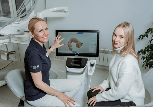 Імплант VS мостовидний протез: пояснює стоматолог - фото