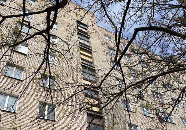 Из-за ночной атаки РФ в Запорожье повреждены четыре многоэтажки. || Фото: t.me/kurtievofficial